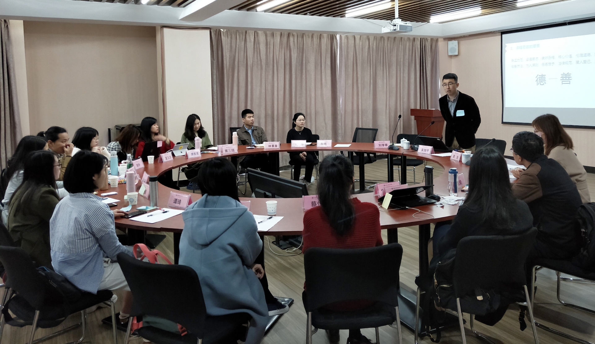 风韵犹存熟妇一区二区三区