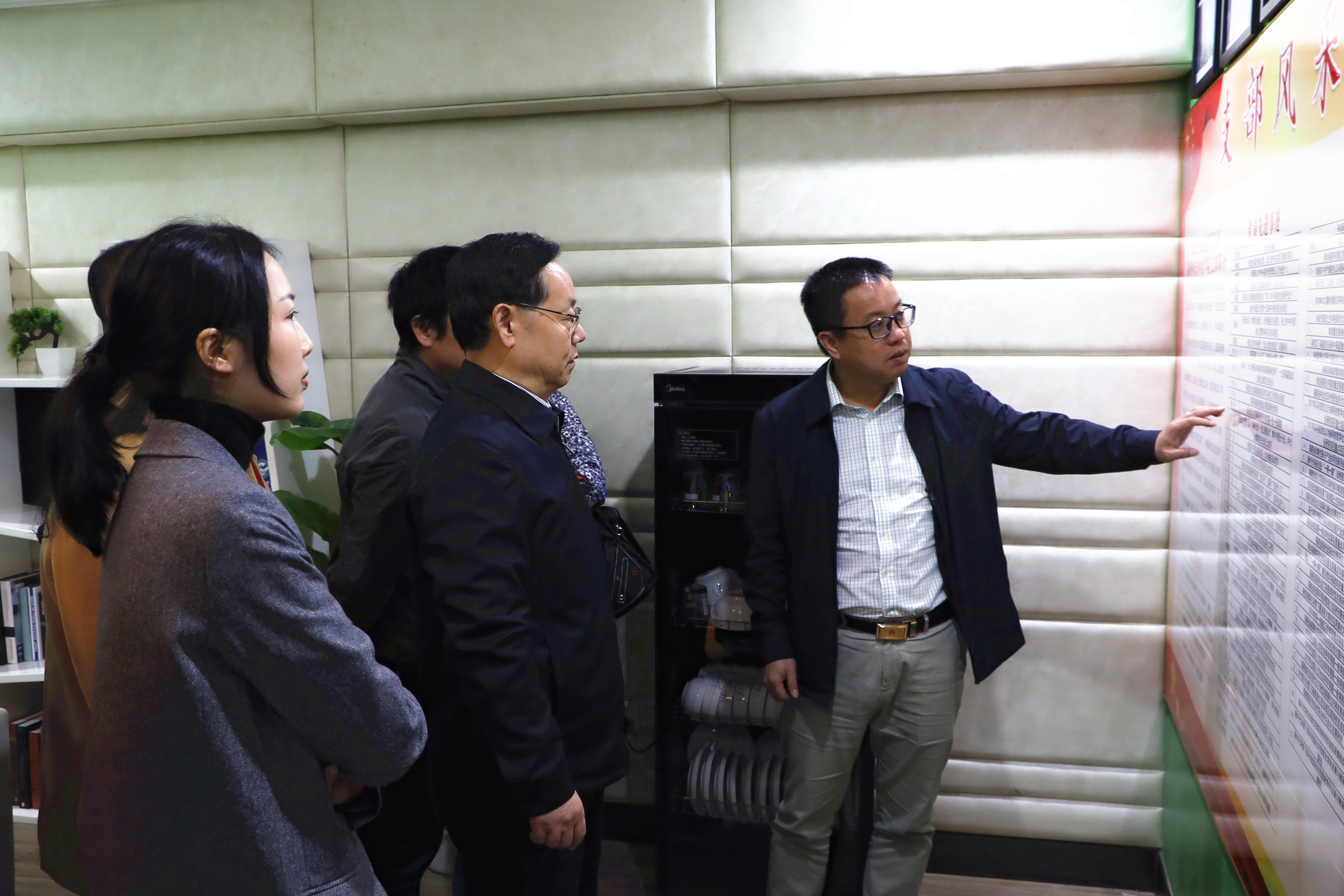 风韵犹存熟妇一区二区三区