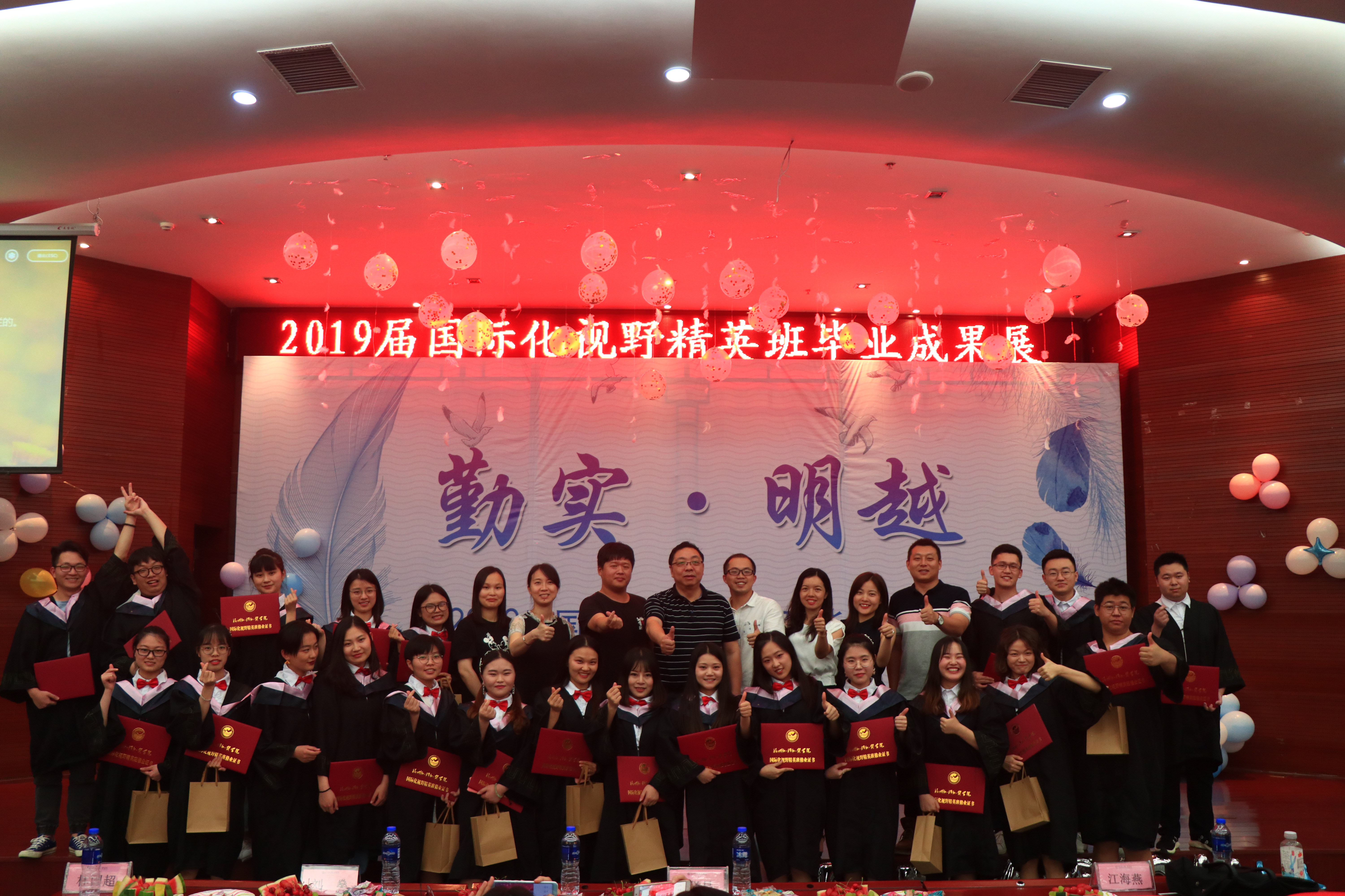 风韵犹存熟妇一区二区三区