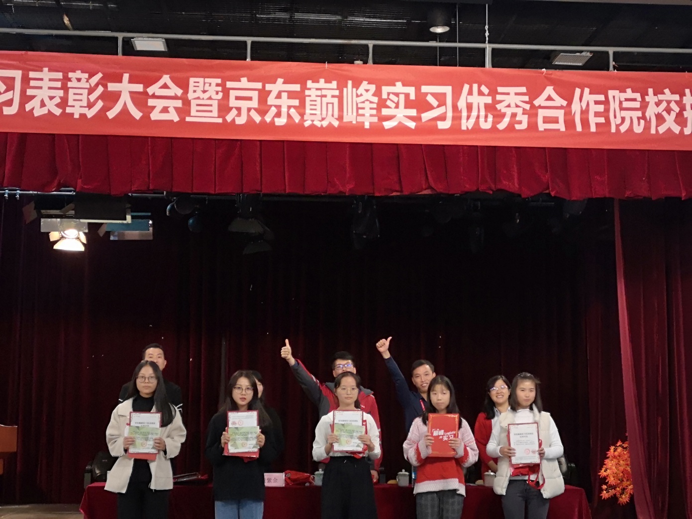 风韵犹存熟妇一区二区三区