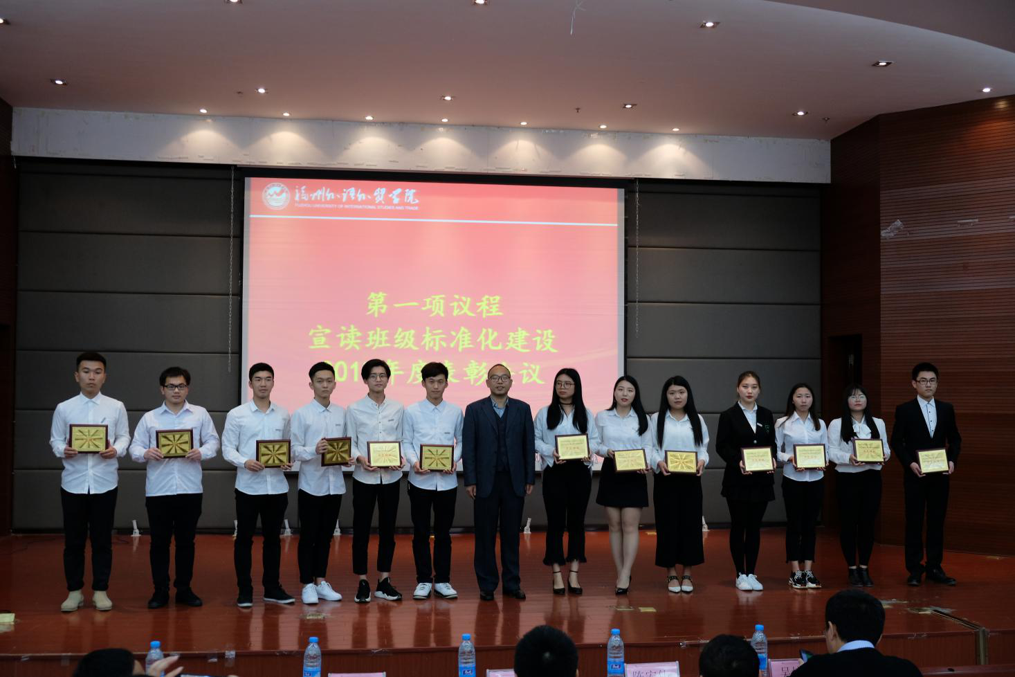 风韵犹存熟妇一区二区三区