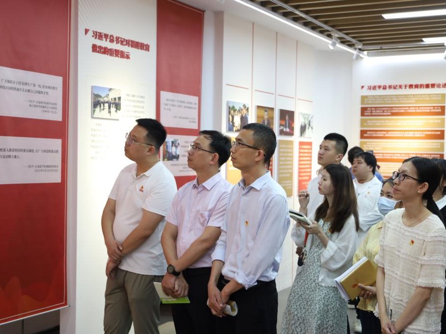 风韵犹存熟妇一区二区三区