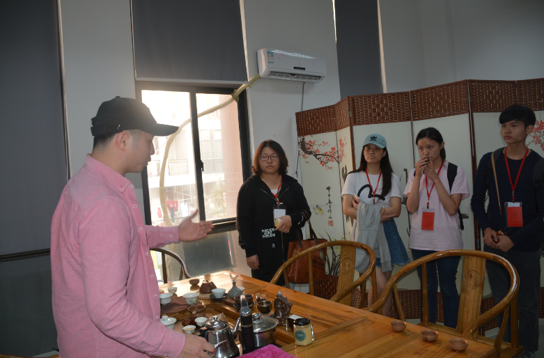 风韵犹存熟妇一区二区三区