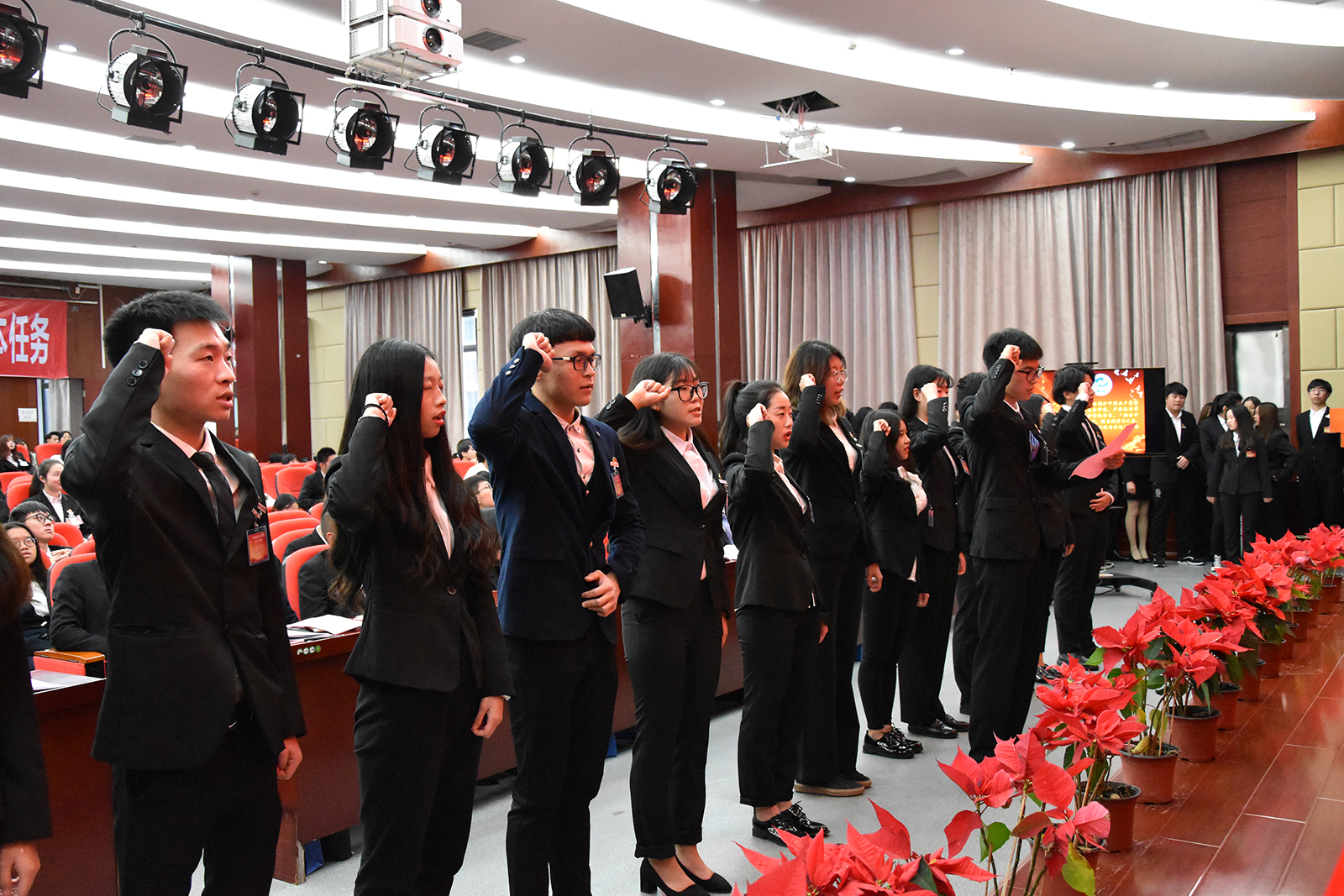 风韵犹存熟妇一区二区三区