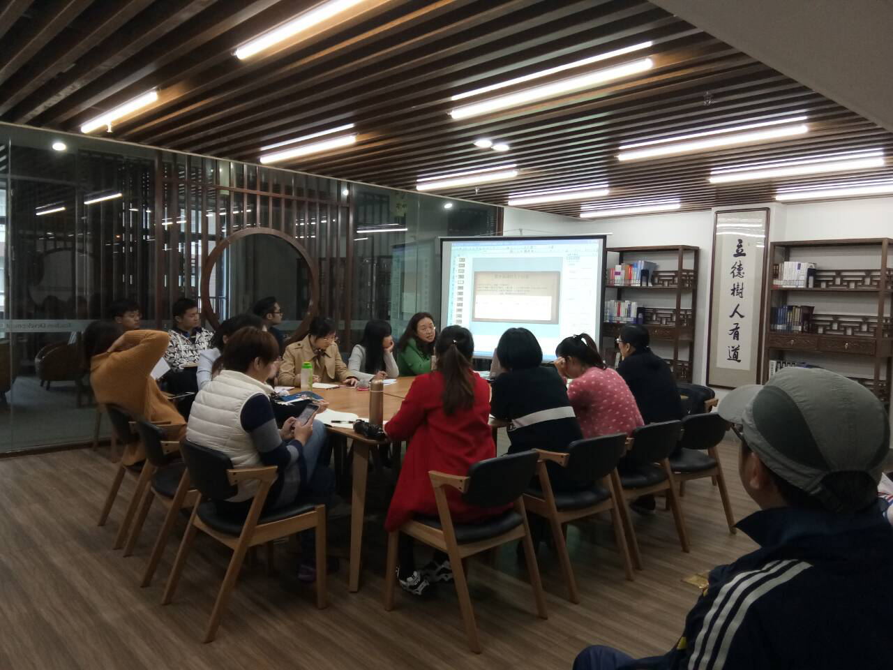 风韵犹存熟妇一区二区三区