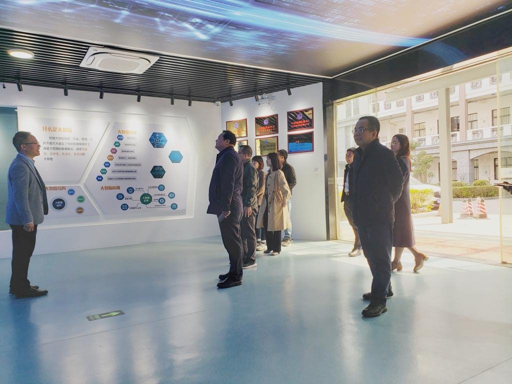 风韵犹存熟妇一区二区三区