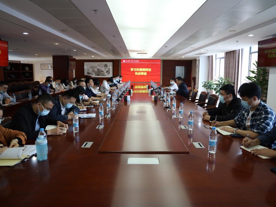 风韵犹存熟妇一区二区三区