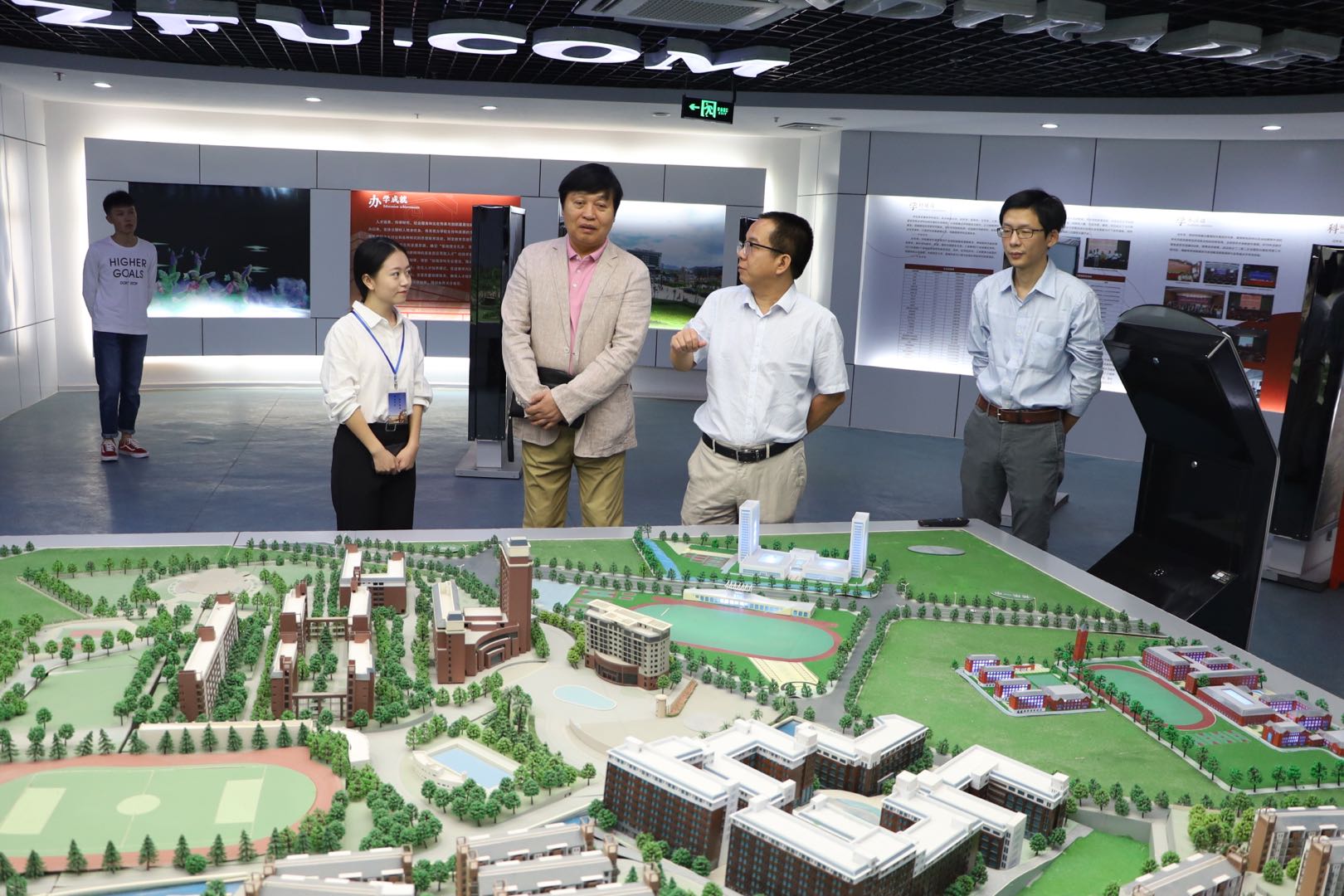 风韵犹存熟妇一区二区三区