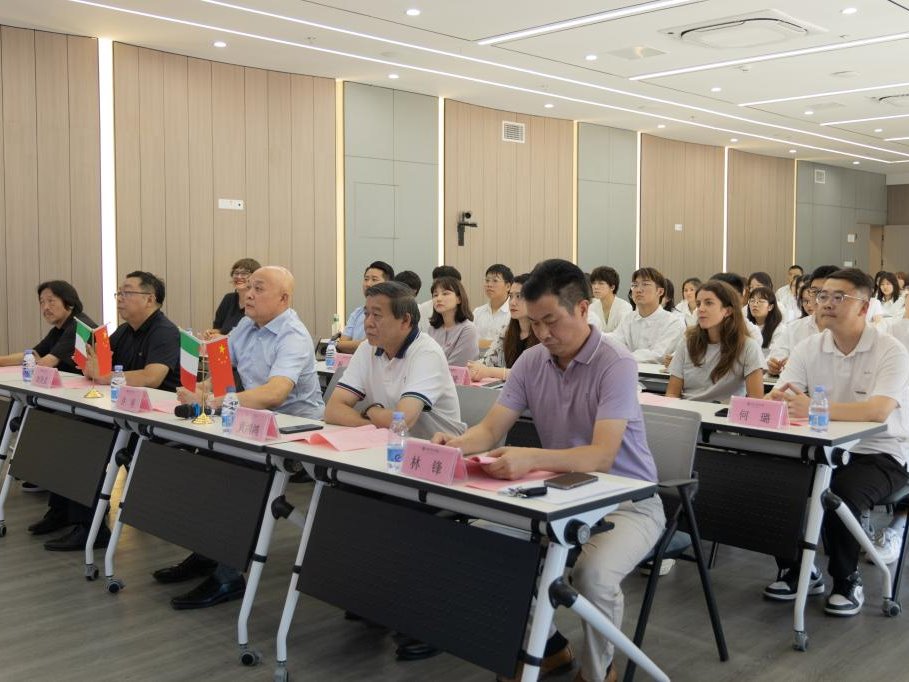 风韵犹存熟妇一区二区三区