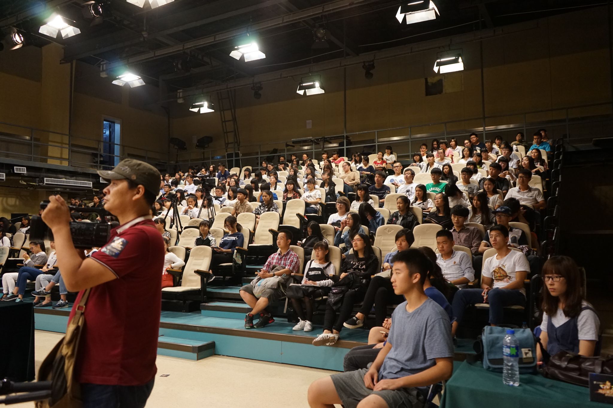 风韵犹存熟妇一区二区三区