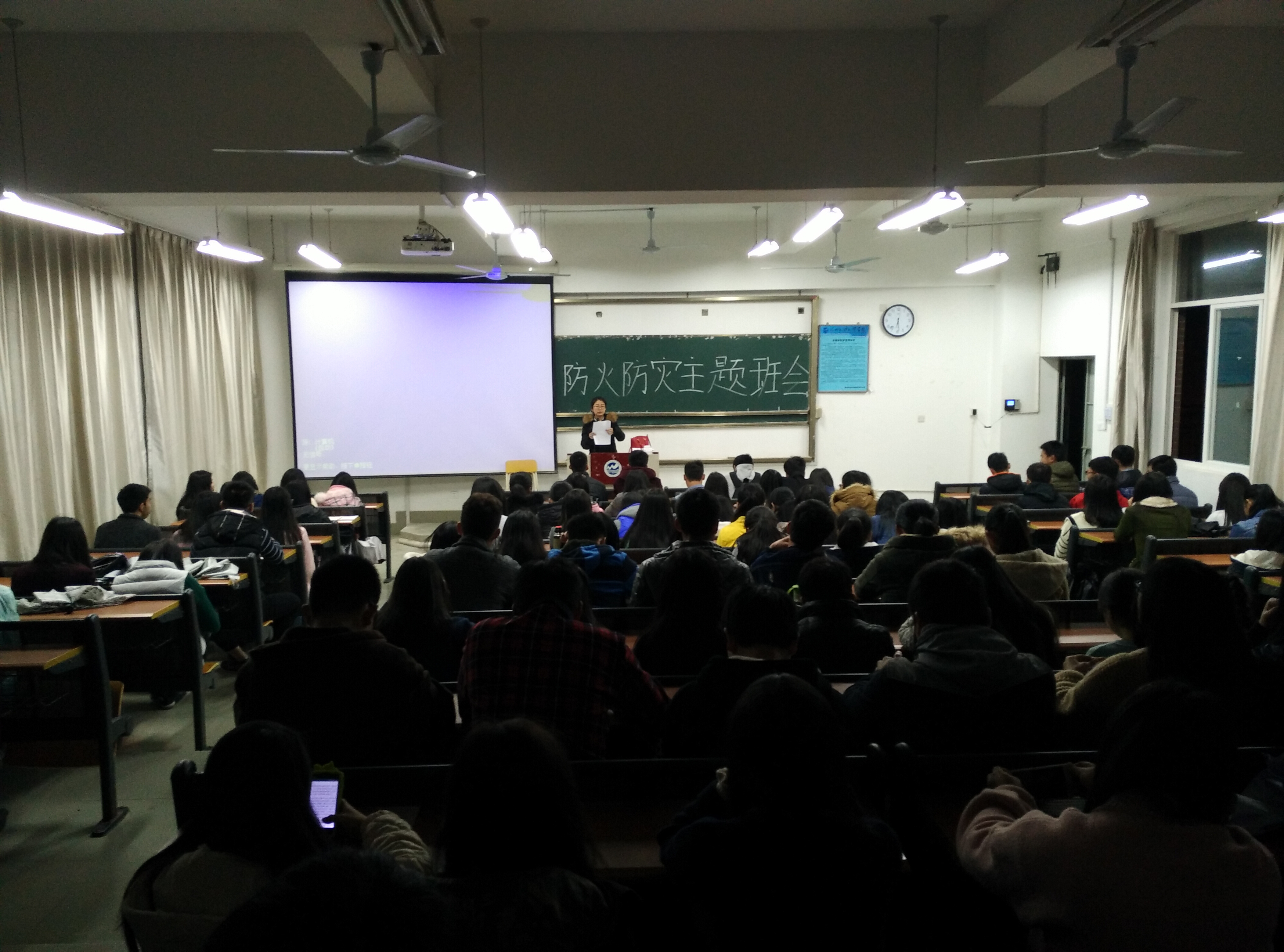 风韵犹存熟妇一区二区三区