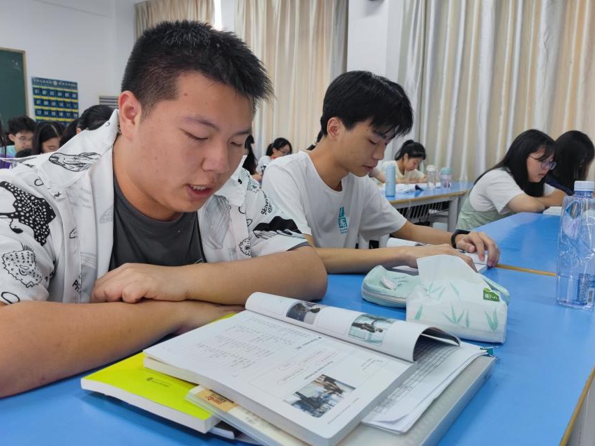 风韵犹存熟妇一区二区三区