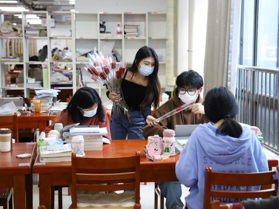 风韵犹存熟妇一区二区三区