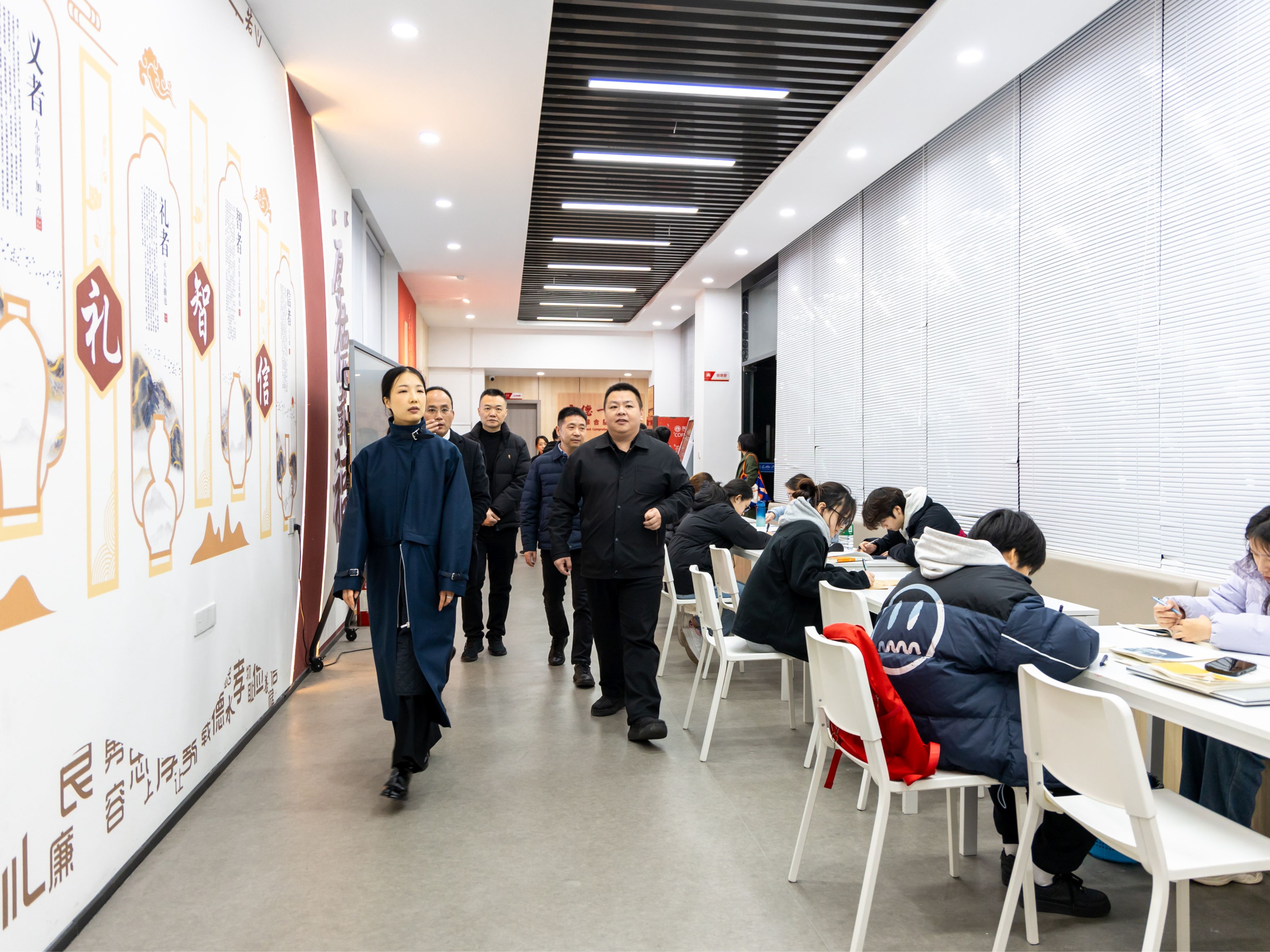 风韵犹存熟妇一区二区三区