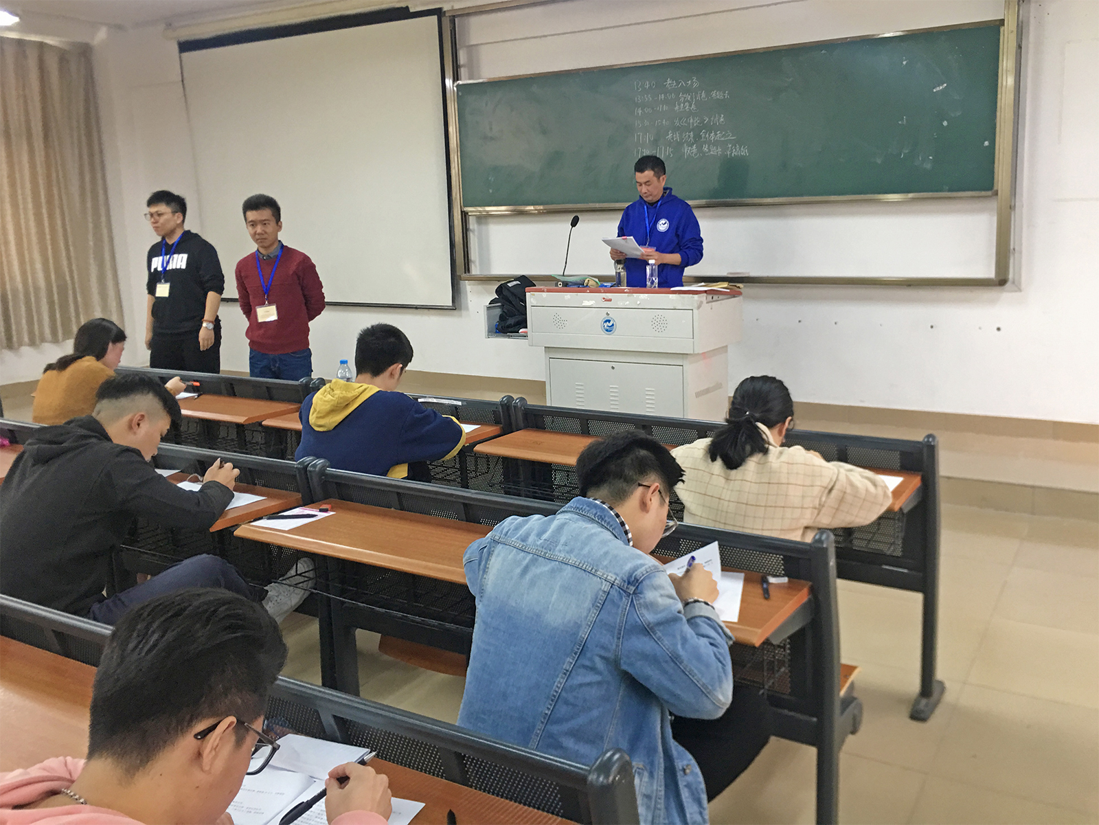 风韵犹存熟妇一区二区三区