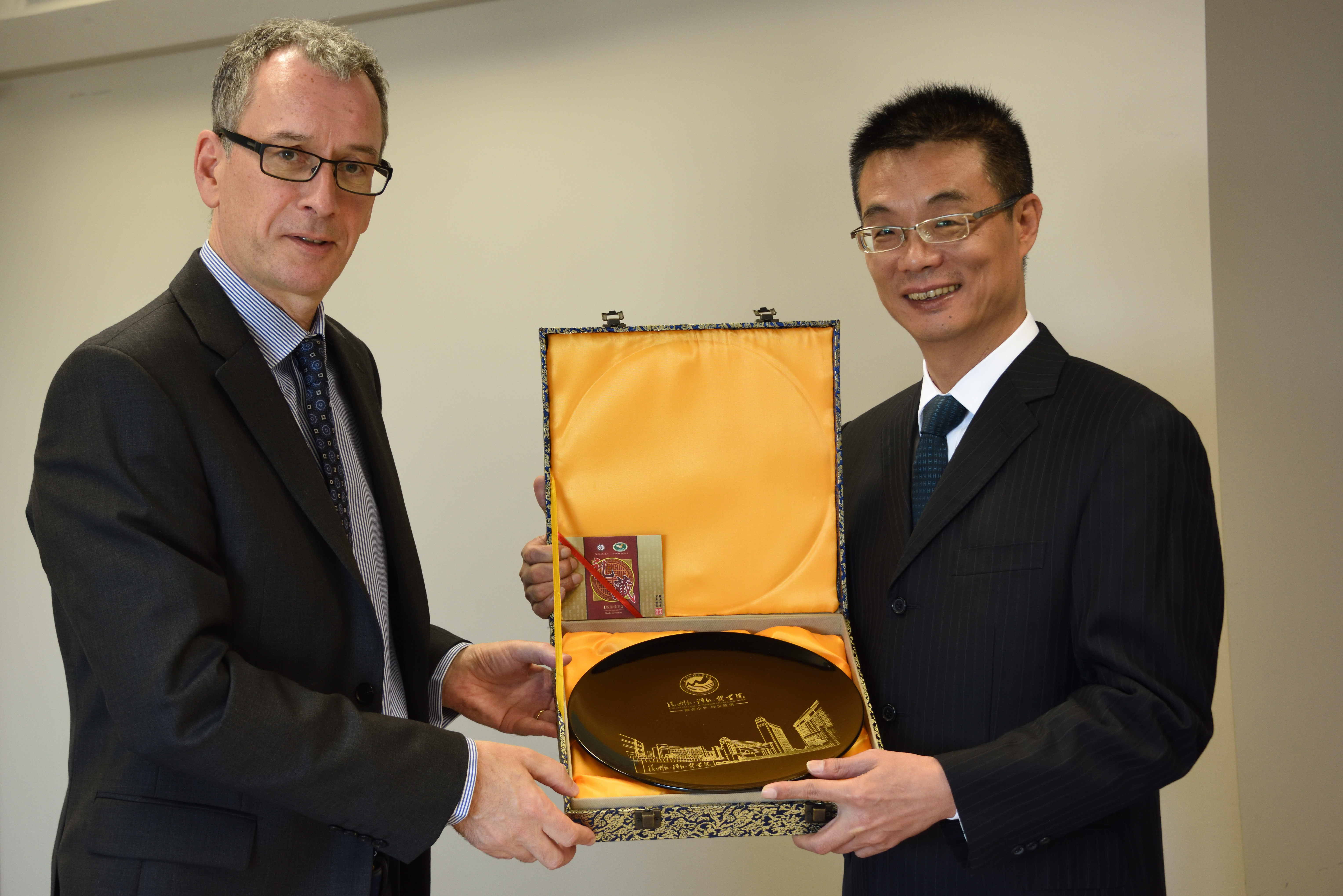 风韵犹存熟妇一区二区三区