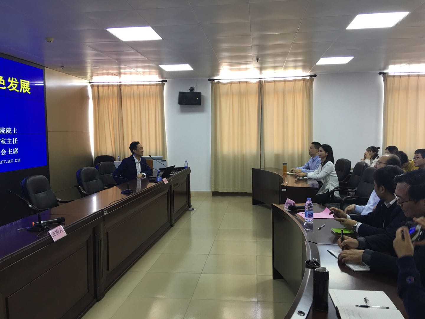 风韵犹存熟妇一区二区三区