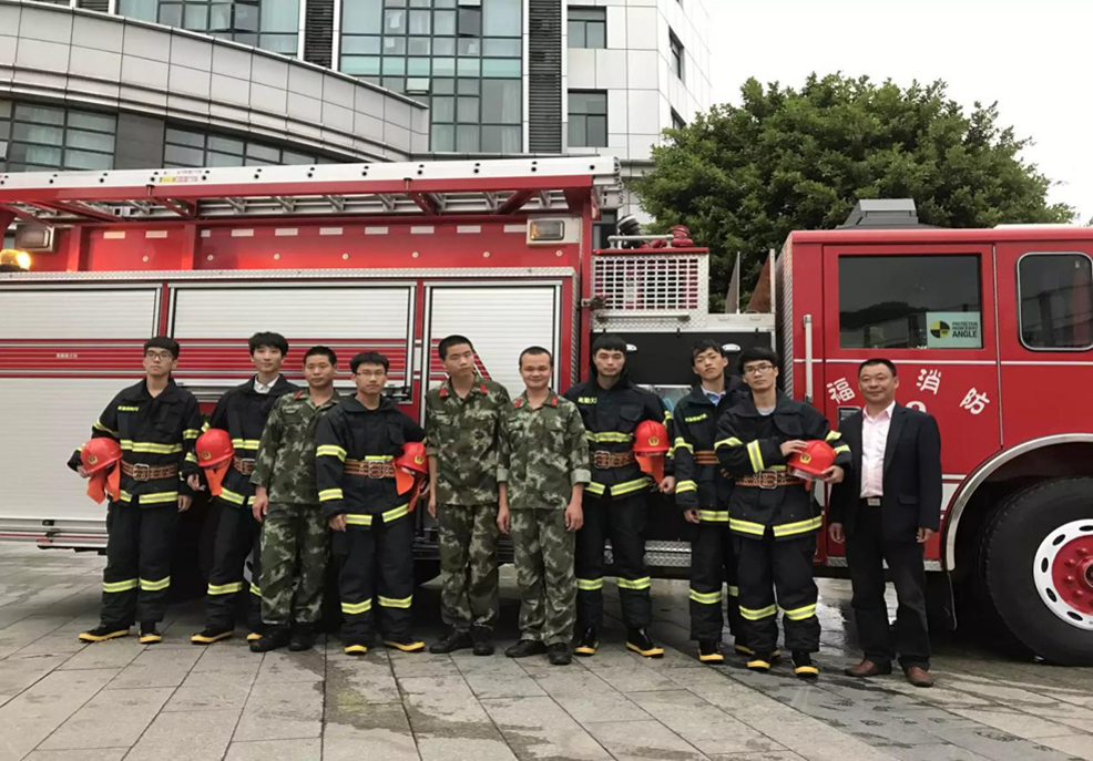 风韵犹存熟妇一区二区三区