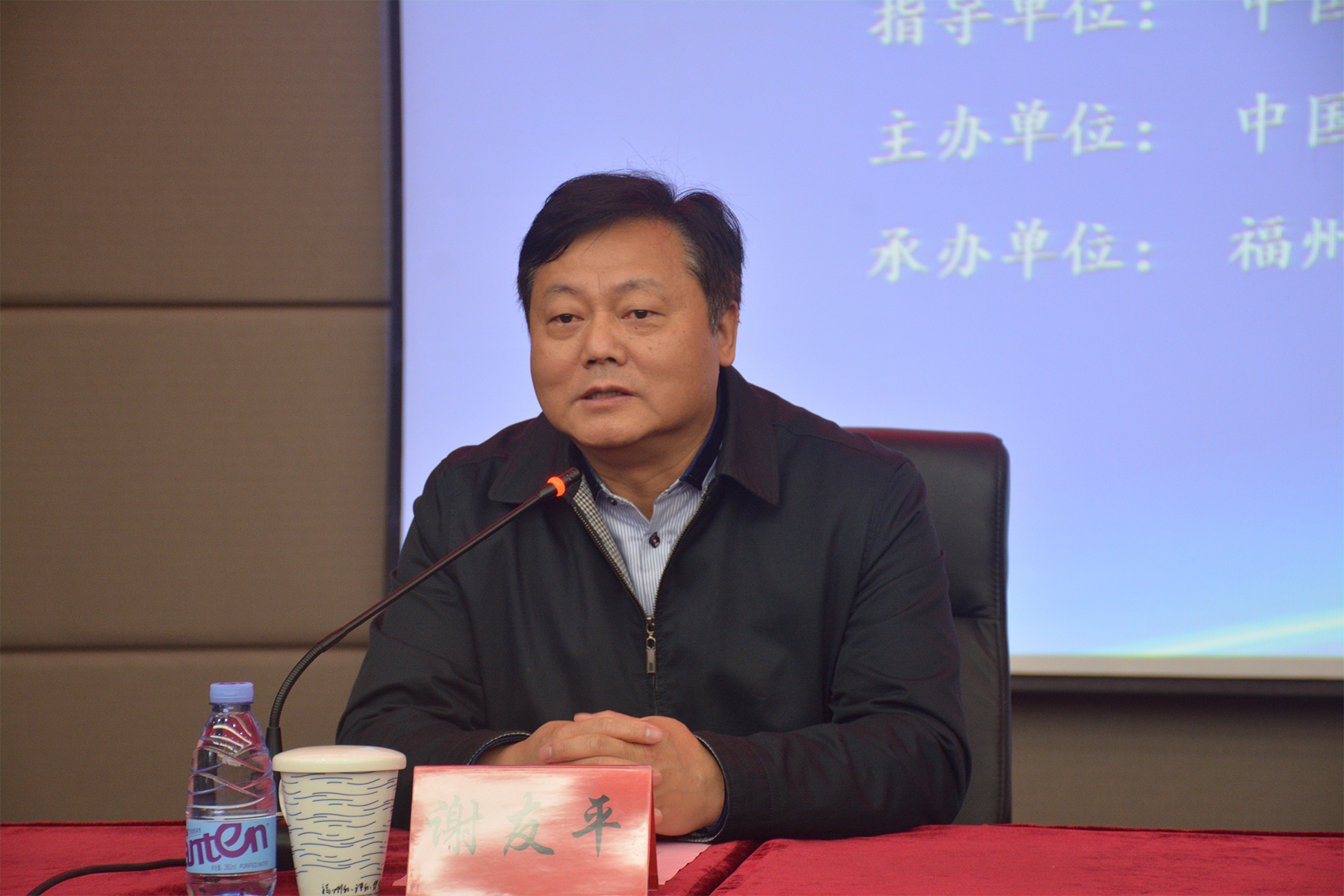 风韵犹存熟妇一区二区三区