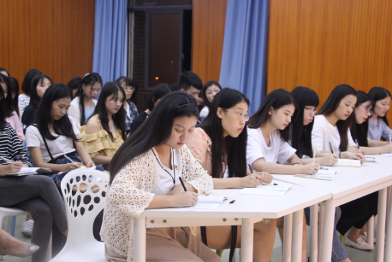 风韵犹存熟妇一区二区三区