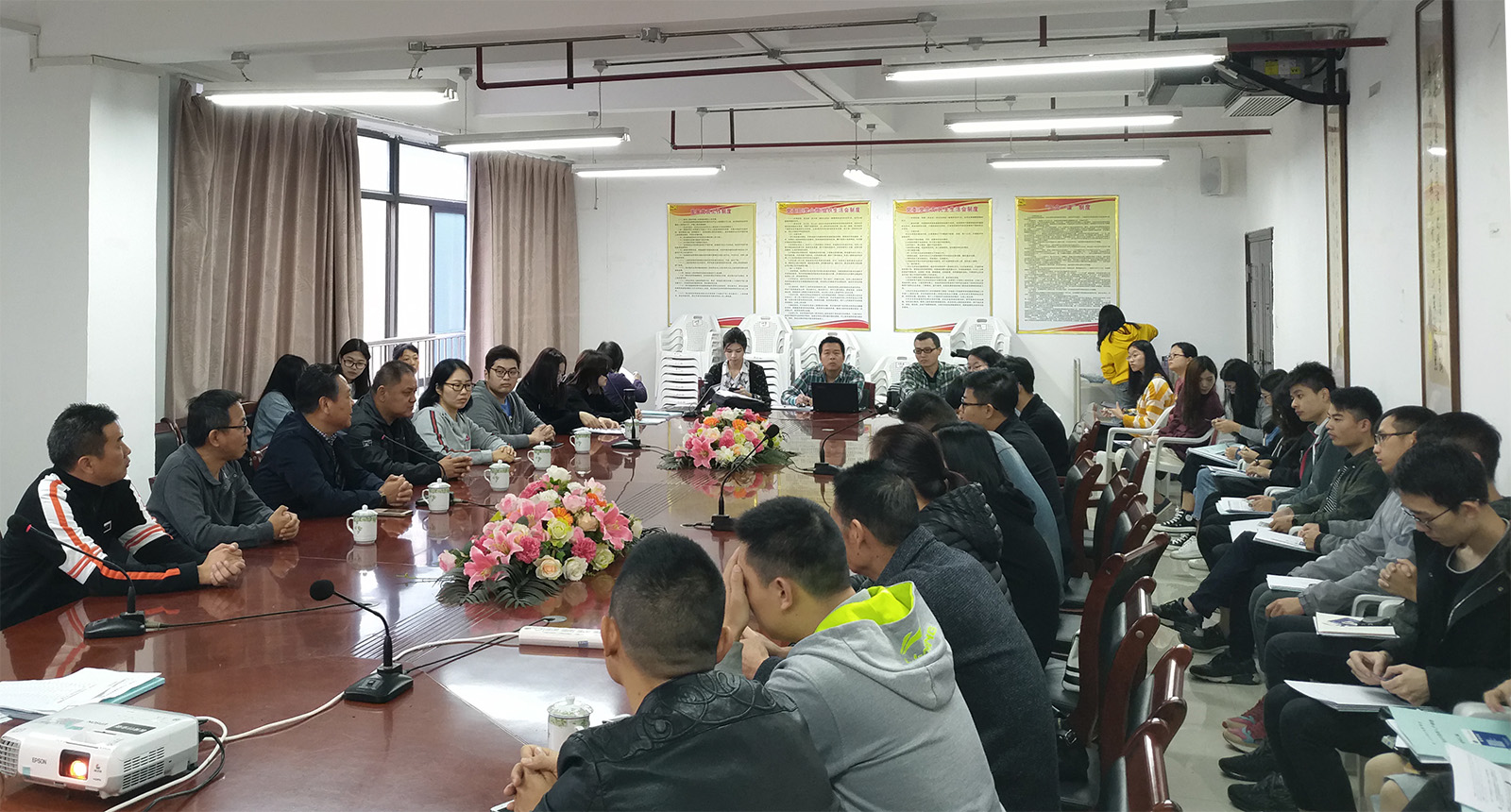 风韵犹存熟妇一区二区三区