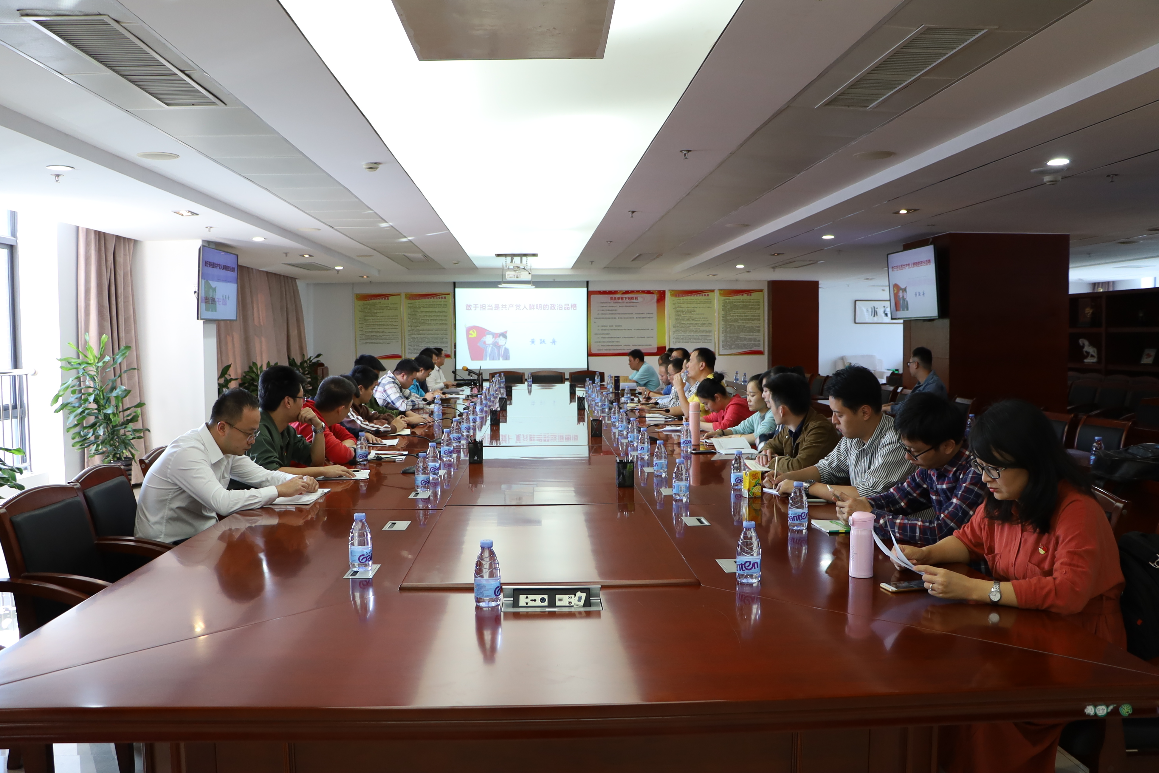 风韵犹存熟妇一区二区三区