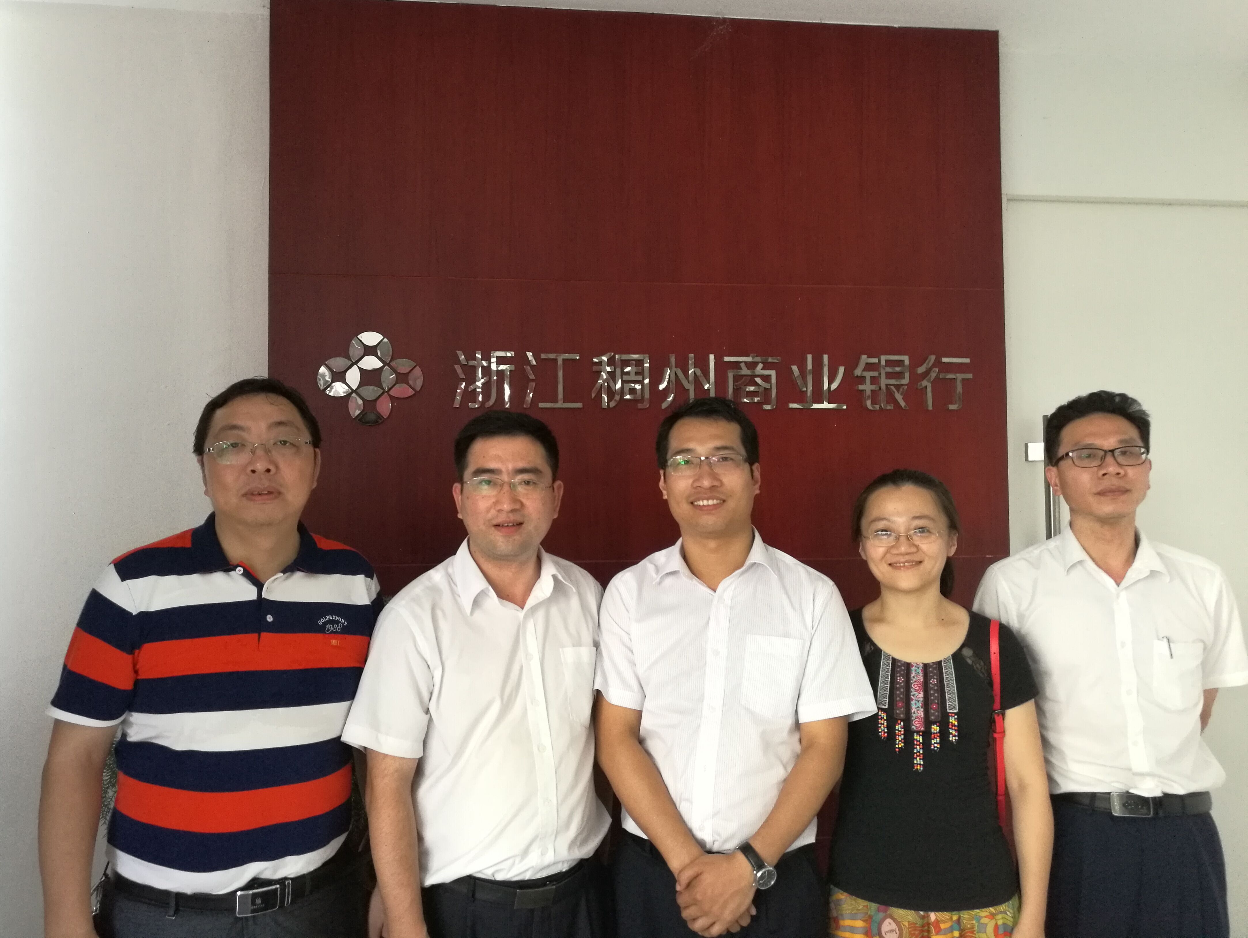 风韵犹存熟妇一区二区三区