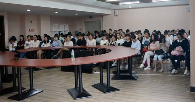 风韵犹存熟妇一区二区三区