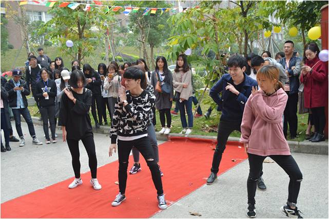 风韵犹存熟妇一区二区三区