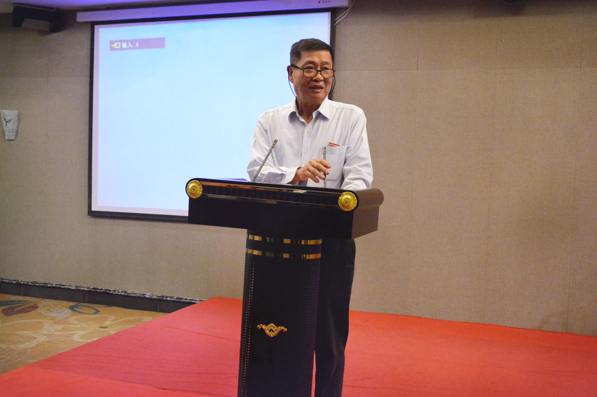 风韵犹存熟妇一区二区三区