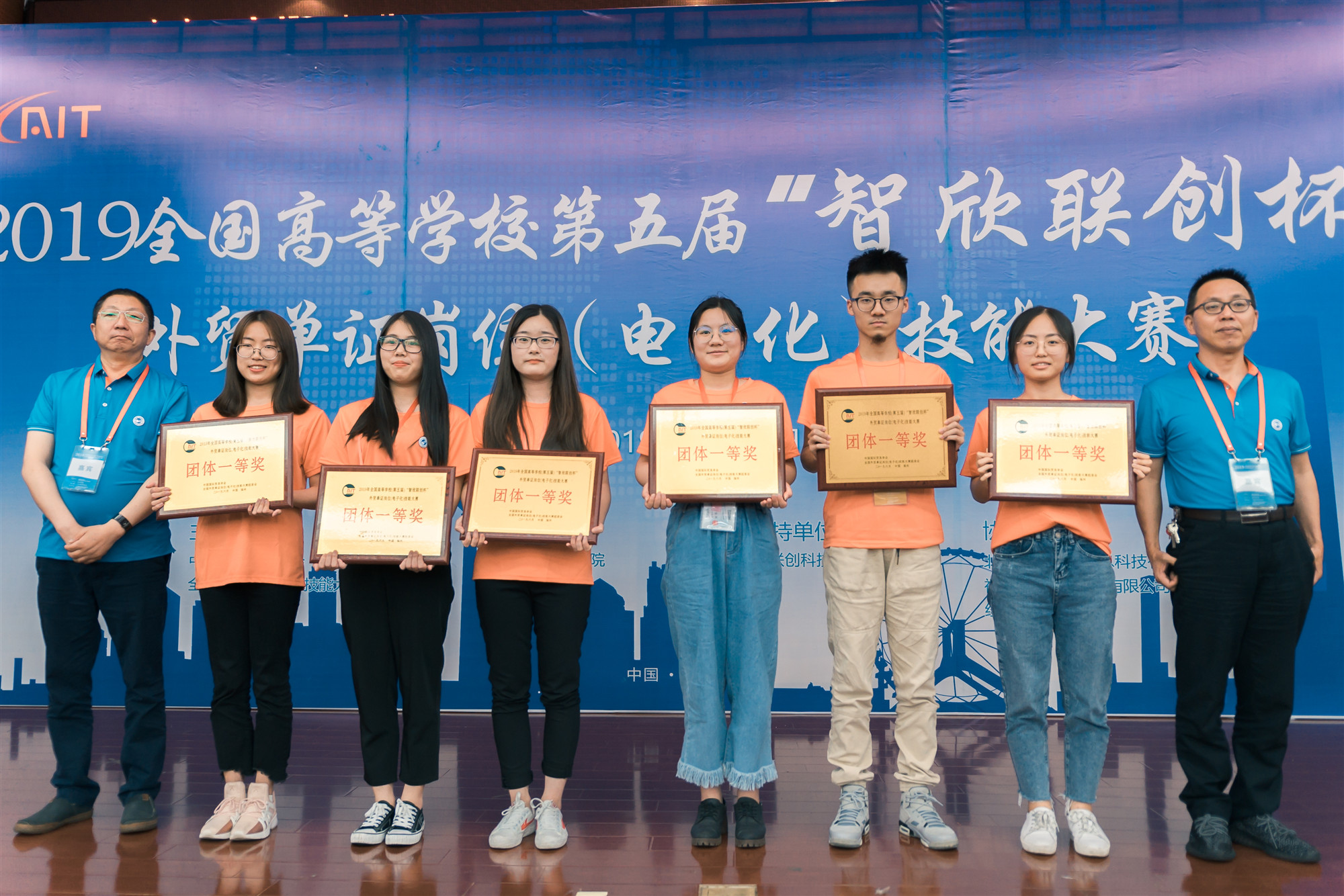 风韵犹存熟妇一区二区三区