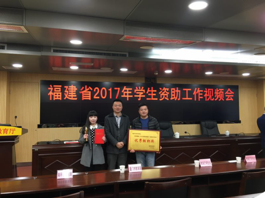 风韵犹存熟妇一区二区三区