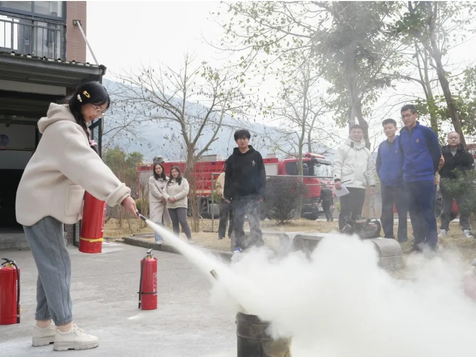 风韵犹存熟妇一区二区三区