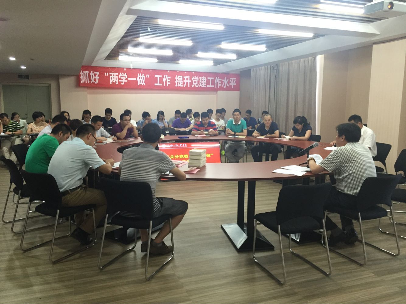 风韵犹存熟妇一区二区三区