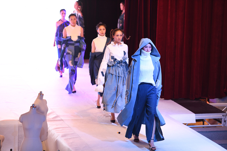 风韵犹存熟妇一区二区三区