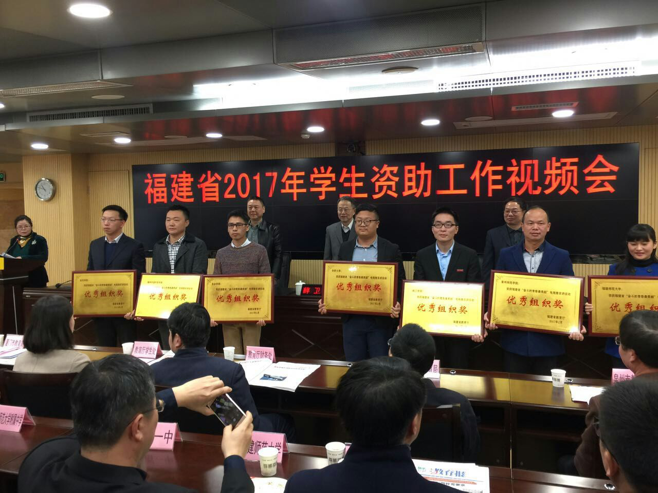 风韵犹存熟妇一区二区三区